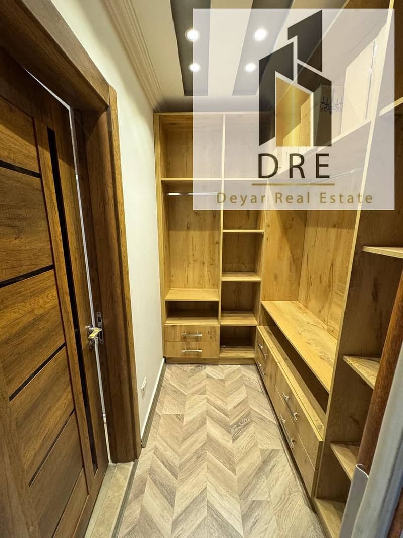 8 42e226b8-dbe3-4d4c-b131-b4e61661c2a4. jpg