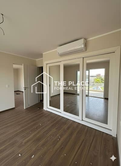 3 Bedroom Flat for Sale in Sheikh Zayed, Giza - IMG-20251106-WA0024. jpg 3 Bedroom Flat for Sale in Sheikh Zayed, Giza - IMG-20251106-WA0024. jpg