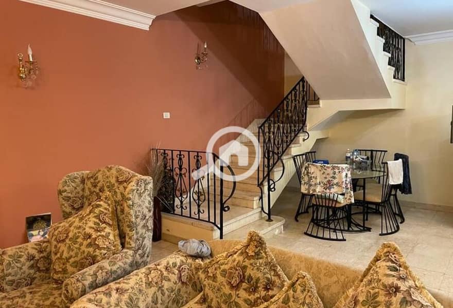 8 9677f0b5-18be-4bbe-990f-12e9fba89394. jpg