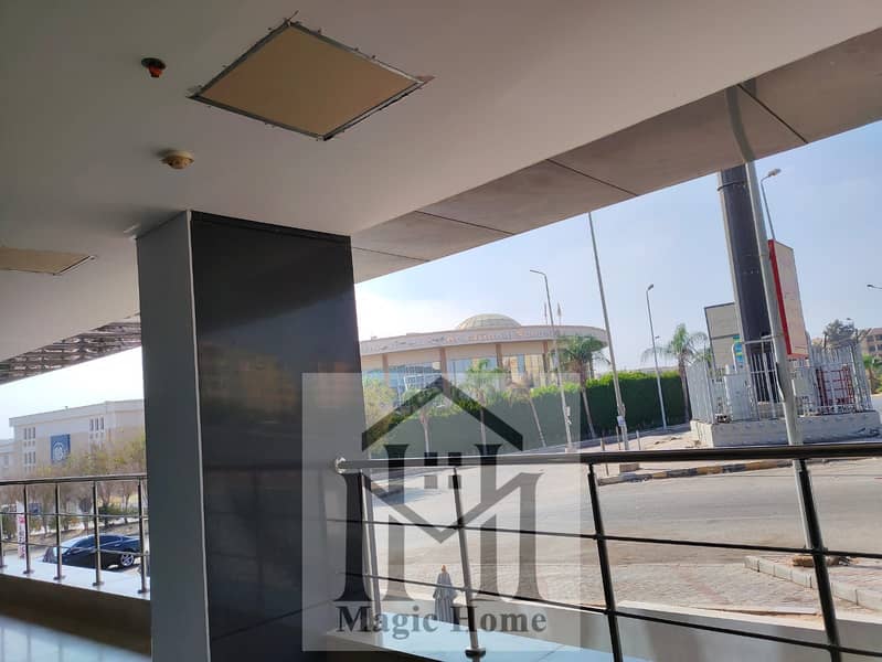 3 3348bbd0-02c9-4885-ba32-b581985285a7. jpg