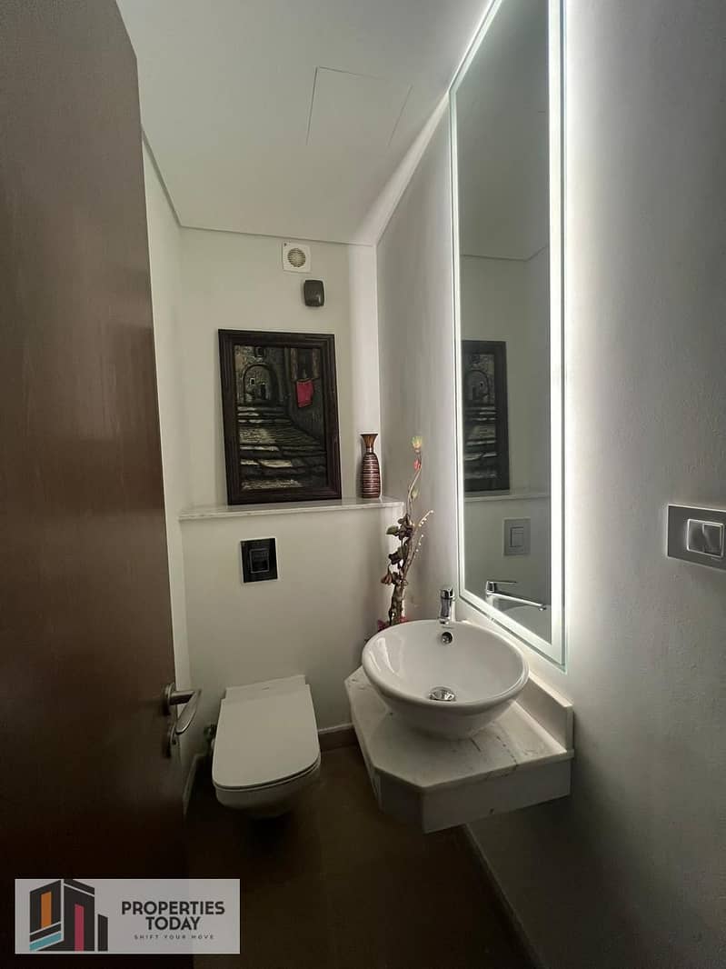 5 WhatsApp Image 2025-09-23 at 12.53. 45 PM (1). jpeg