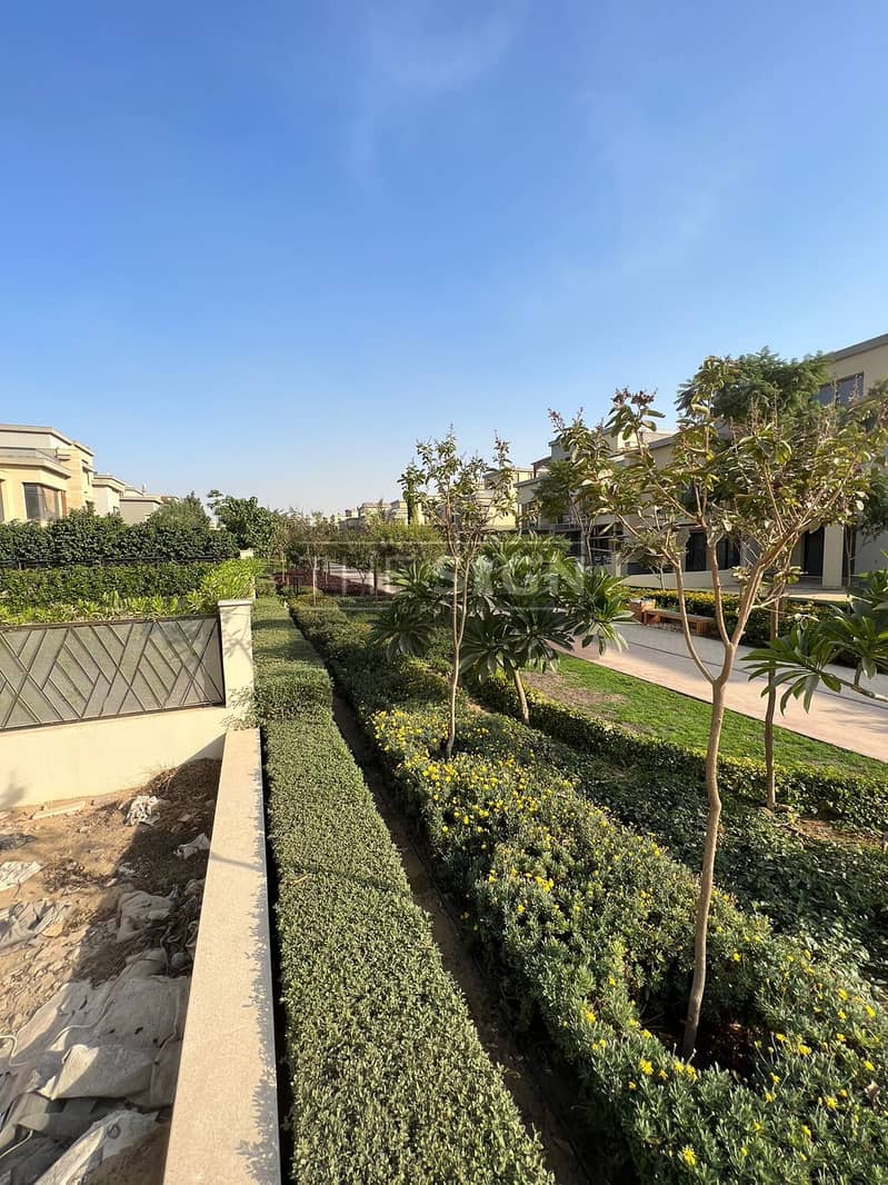 24 WhatsApp Image 2025-11-06 at 14.06. 15. jpeg