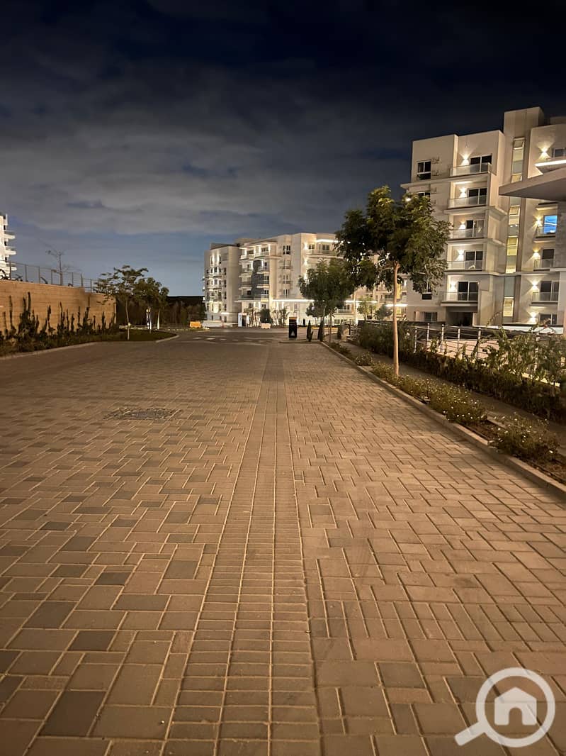 5 20c24332-a15f-46b7-b319-8680cf3c2d74. jpg