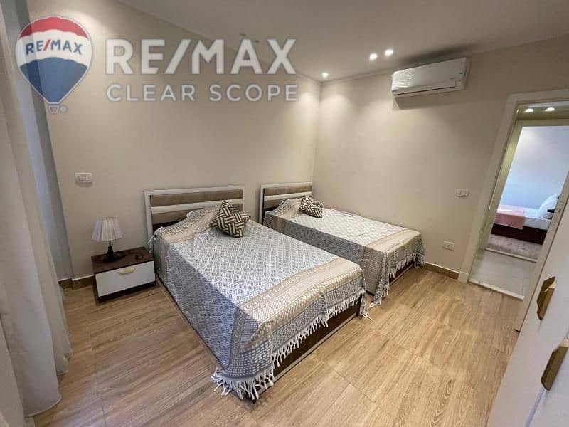 14 529c9056-d2ab-4465-a46c-af80d1f7a23e. jpg