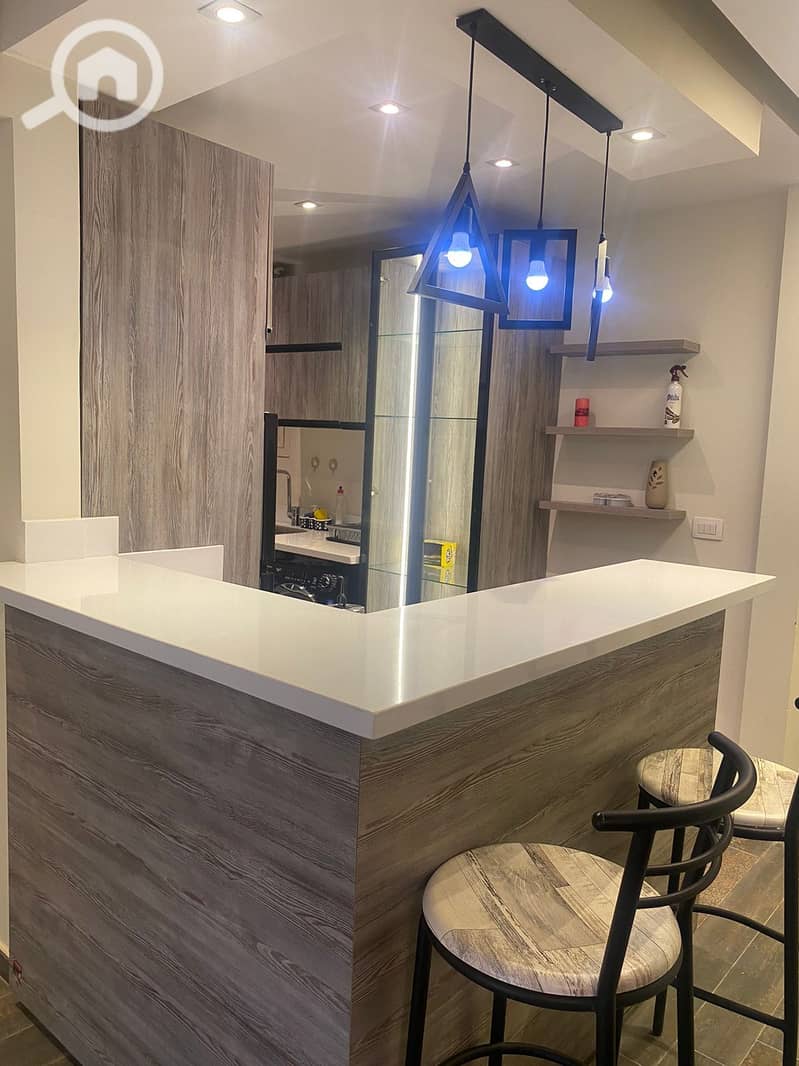 10 422e9ba2-7150-400f-bc46-1e23b30e3624. jpeg