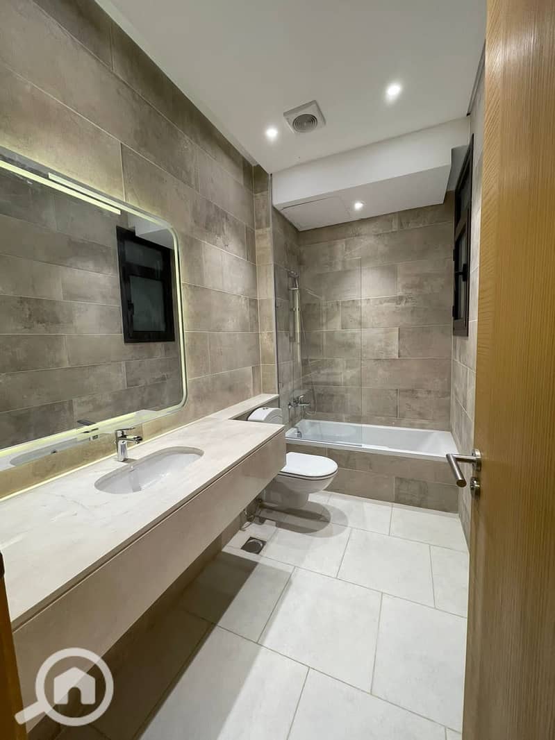 4 WhatsApp Image 2025-10-13 at 2.05. 57 PM. jpeg