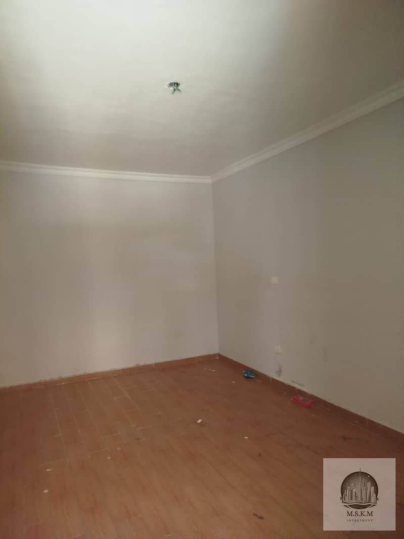 10 WhatsApp Image 2025-11-06 at 2.35. 35 PM. jpeg