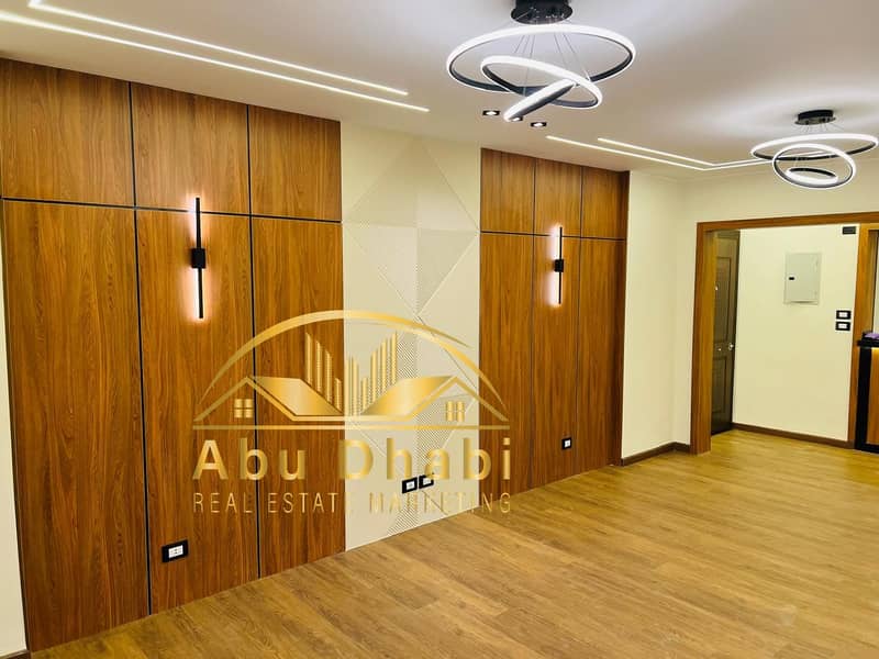 6 e7e7b7fe-1e1d-49d7-bdde-caec3430af70. jpg