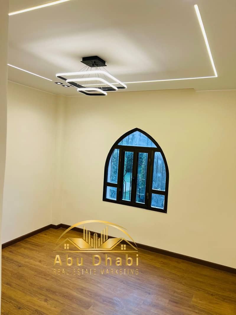 14 0008176e-ab33-4cee-a994-be6a3fb2877f. jpg