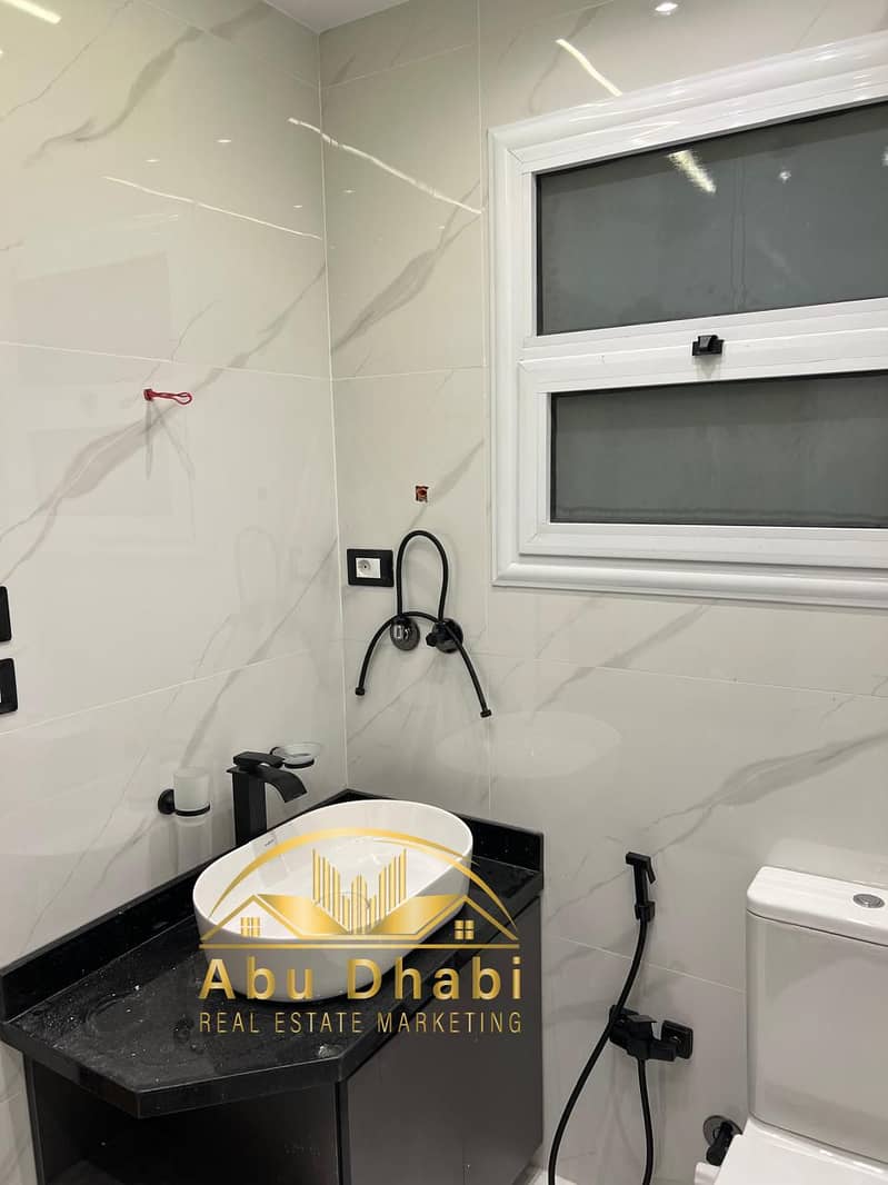 16 41957268-ea99-49c1-a475-71f24bcfecb4. jpg