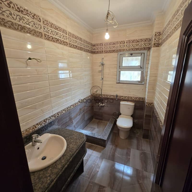 25 WhatsApp Image 2025-10-22 at 11.12. 06 AM (2). jpeg