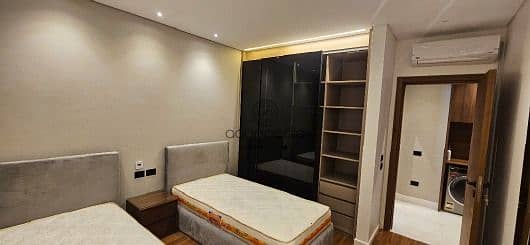 10 WhatsApp Image 2025-10-07 at 12.52. 28 PM. jpeg