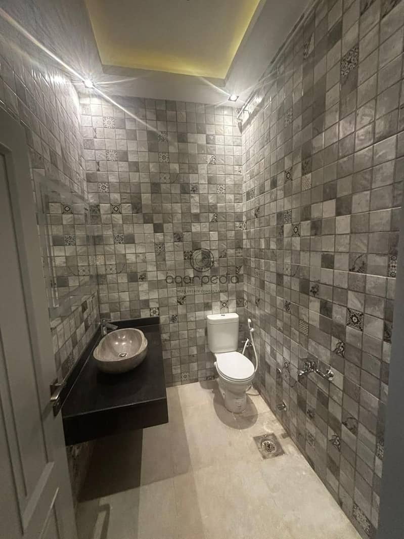 5 WhatsApp Image 2025-10-12 at 1.55. 36 PM (1). jpeg