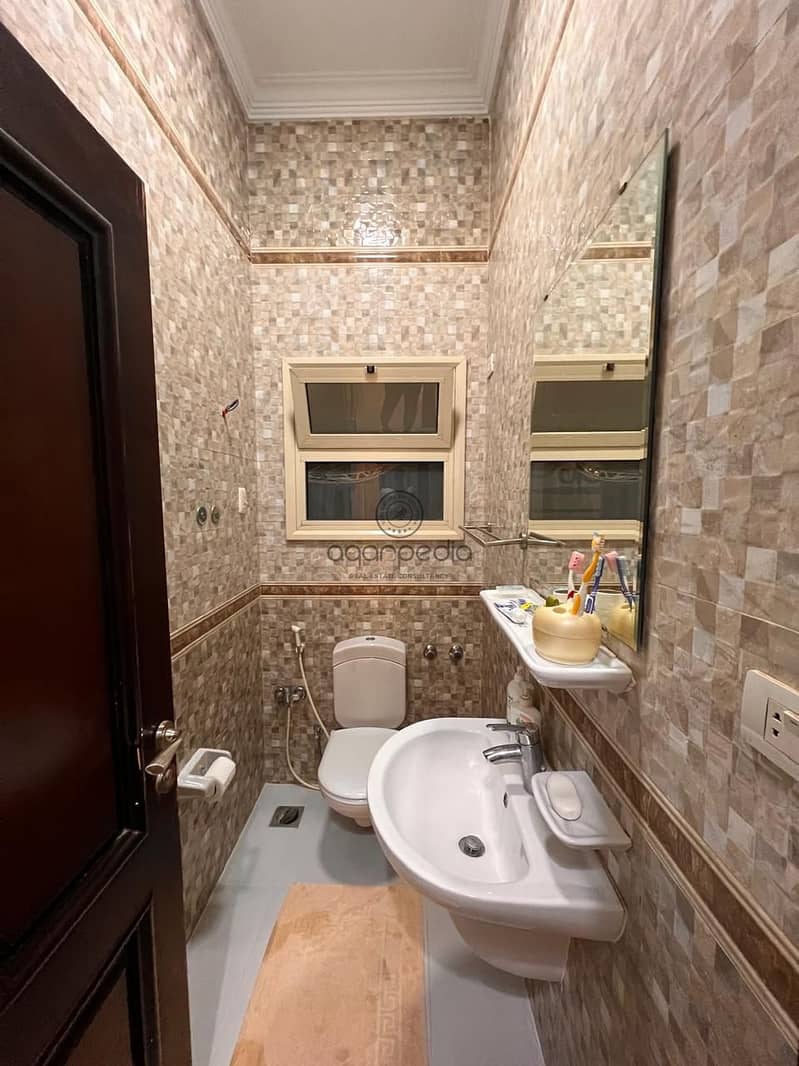 5 WhatsApp Image 2025-09-14 at 1.52. 46 PM (1). jpeg