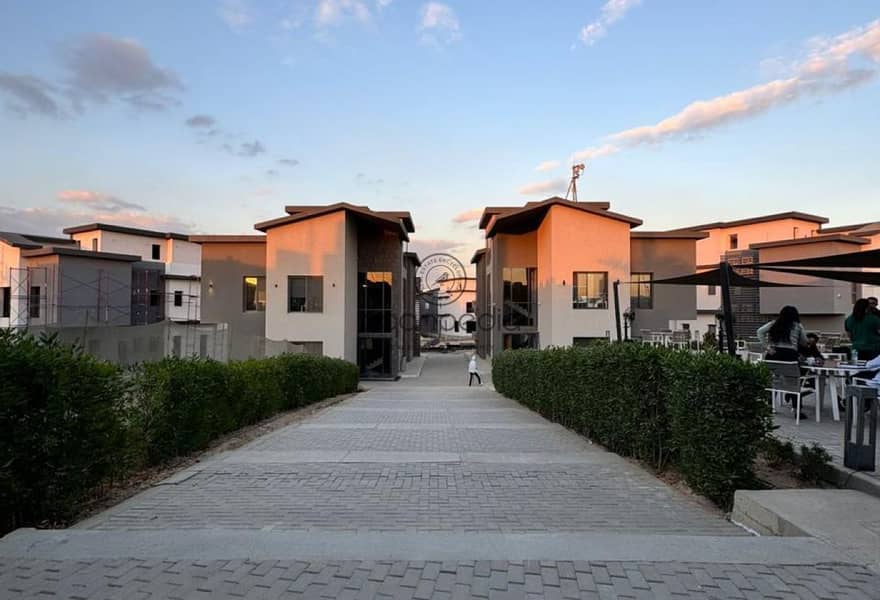 8 94690f55-2dfb-417f-9ed2-260e8992b1bc. jpeg