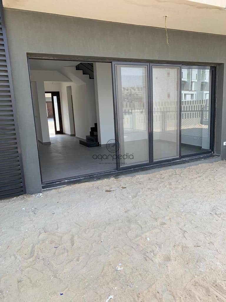 12 WhatsApp Image 2025-09-24 at 5.00. 41 PM (1). jpeg