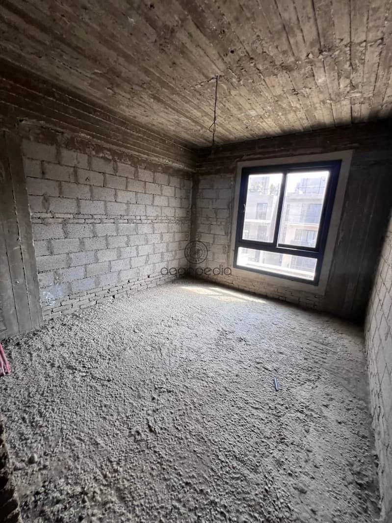 7 WhatsApp Image 2025-10-15 at 6.57. 11 PM (4). jpeg