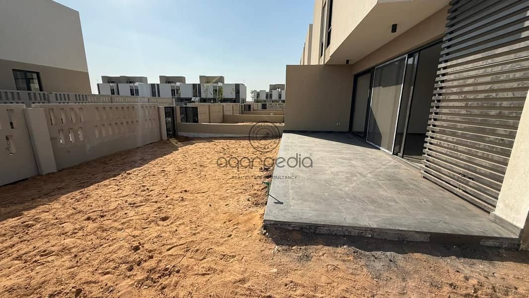 11 WhatsApp Image 2025-10-27 at 2.05. 01 PM. jpeg