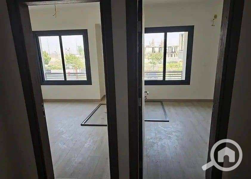 9 30776400-800x600. jpg