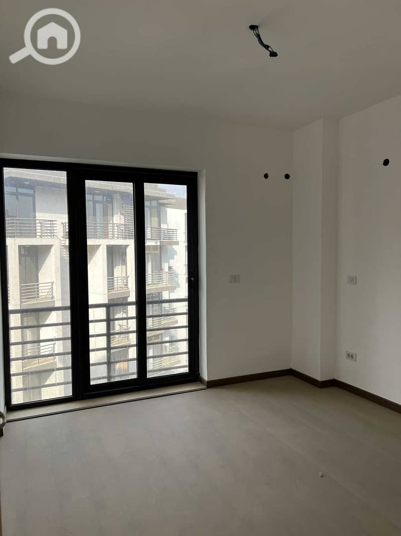 8 WhatsApp Image 2025-11-03 at 15.31. 50 (1). jpeg