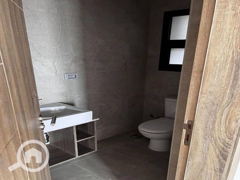 10 WhatsApp Image 2024-01-22 at 4.08. 08 PM_800x600. jpg