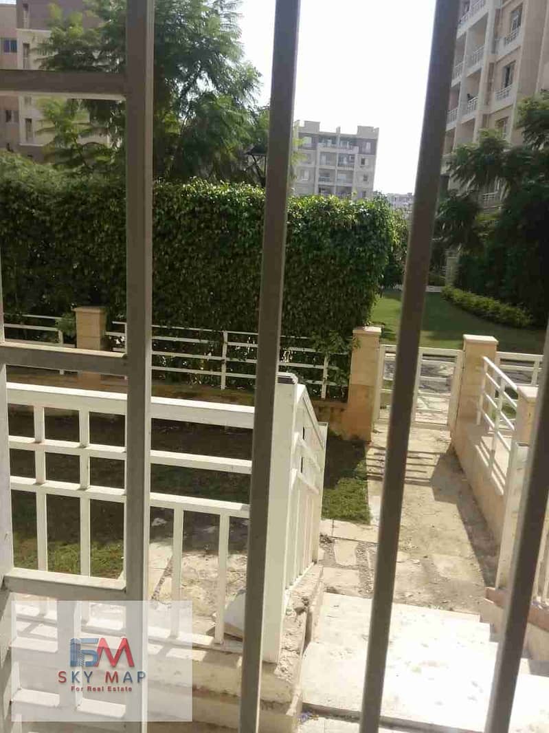 1000710027. jpg 1000710027. jpg