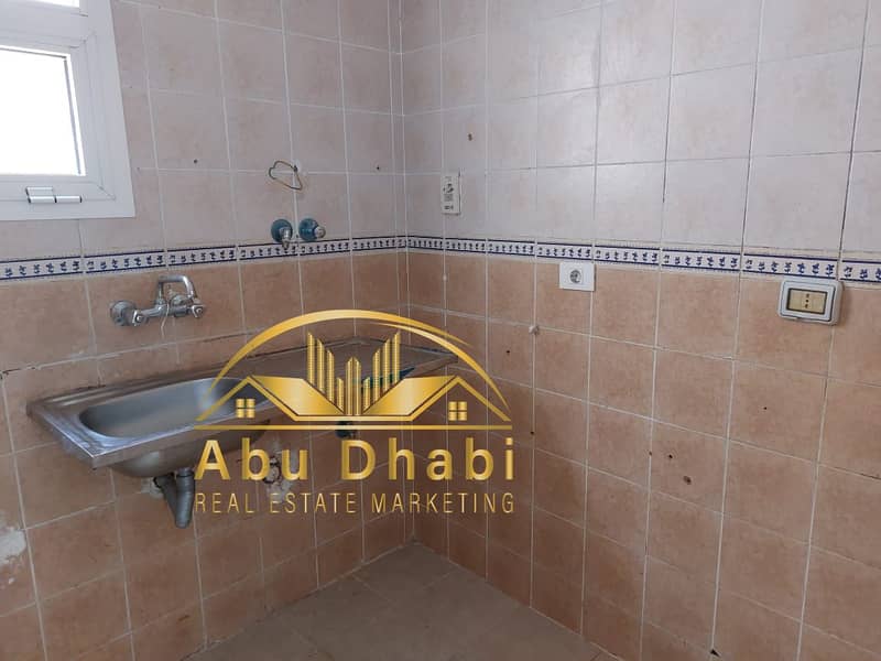 11 4b80a0cf-4370-4dce-80c4-21ff88ddd446. jpg