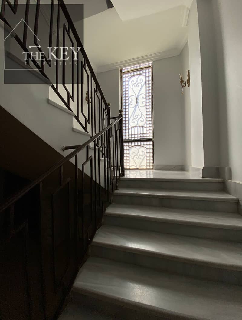 9 WhatsApp Image 2025-11-02 at 17.34. 51_c2b1531f. jpg