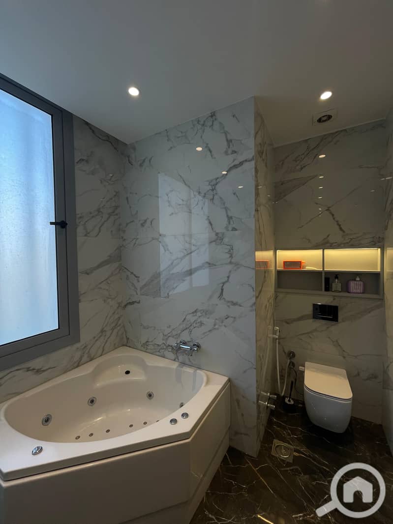 14 WhatsApp Image 2025-11-06 at 14.58. 31_3de79552. jpg