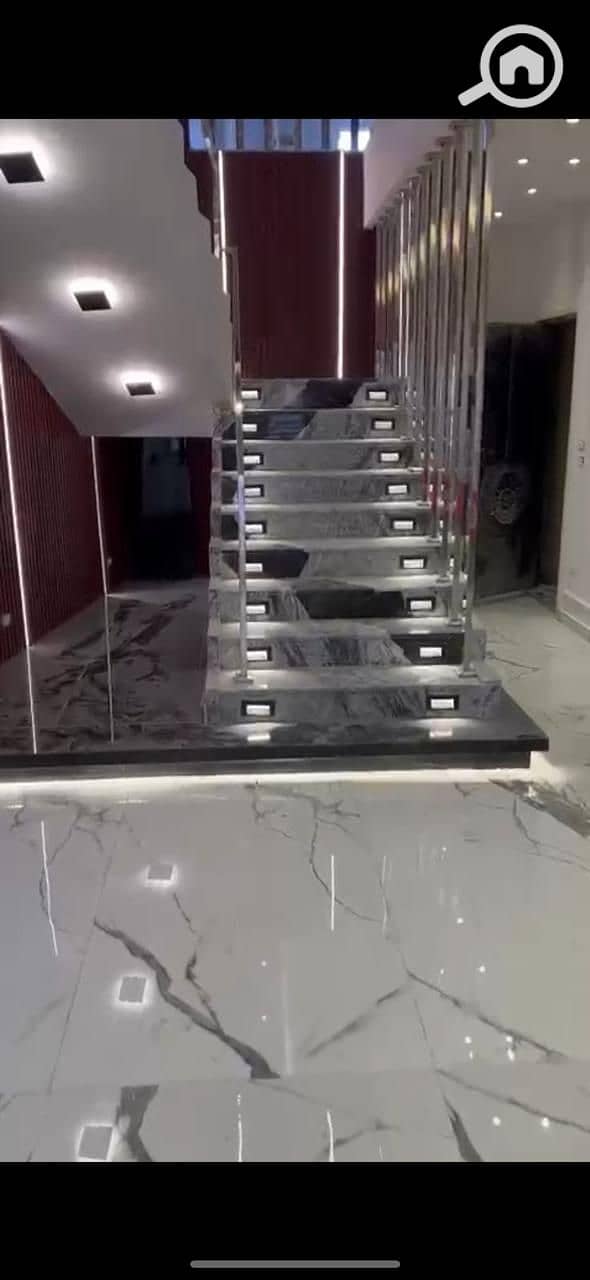 3 a55039a6-1c63-4e32-a23c-b622cae266f6. jpg