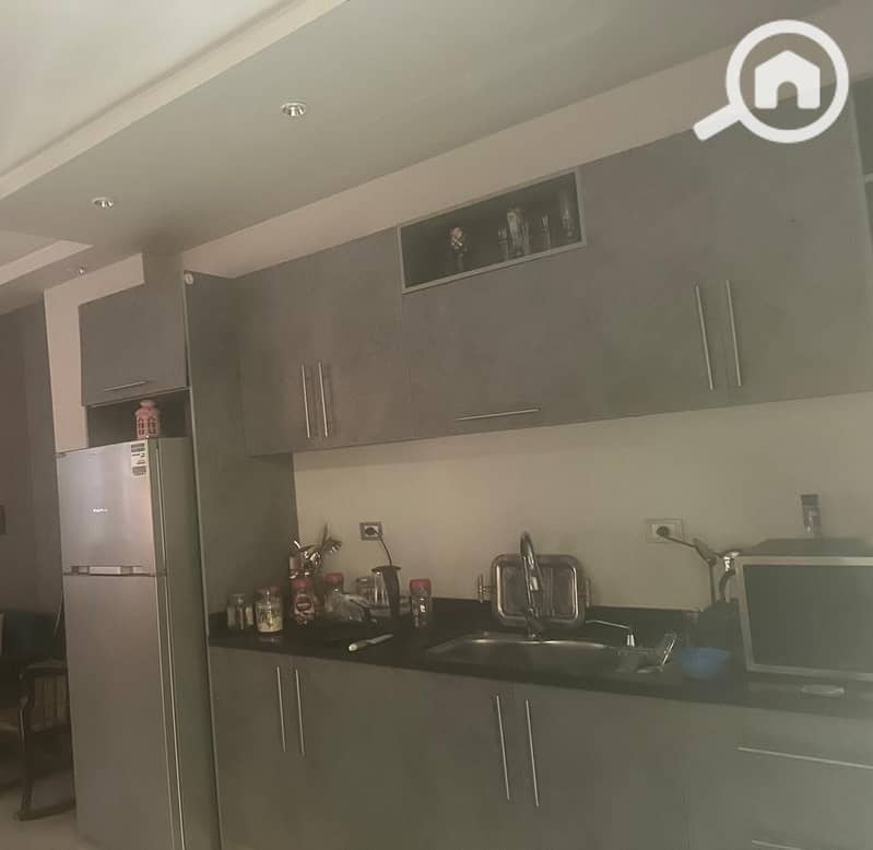 8 77fa9257-da3f-429d-af8f-18d4017e3e47. jpg