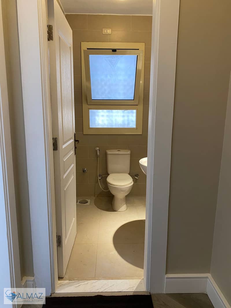 12 WhatsApp Image 2025-11-06 at 11.33. 02 AM (1). jpeg