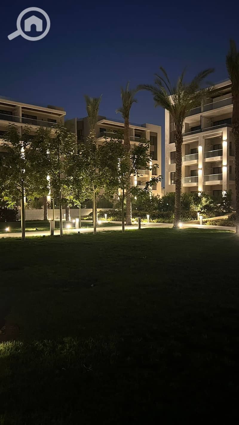 6 749832a1-bc75-452a-a530-f316a1708cb6. jpg