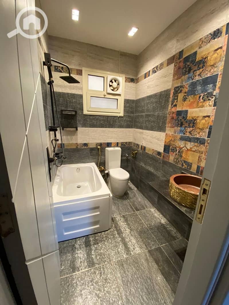 10 86350a3e-6906-4b9a-b7eb-c5e64ba21b98. jpg