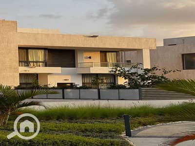 4 Bedroom Townhouse for Sale in Sheikh Zayed, Giza - 6f74825c-de6b-4253-b455-c34c2bded3a7. jpeg 4 Bedroom Townhouse for Sale in Sheikh Zayed, Giza - 6f74825c-de6b-4253-b455-c34c2bded3a7. jpeg