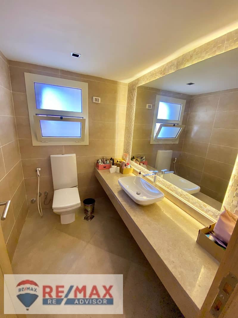 4 photo_5989998598206638498_w. jpg