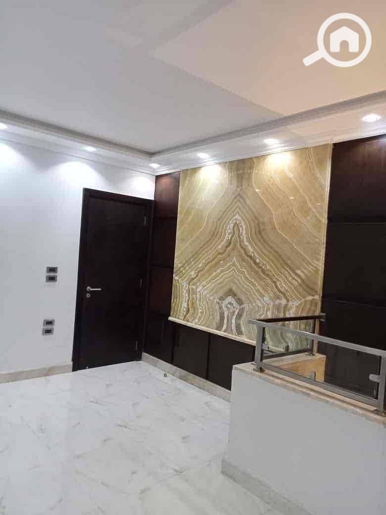 18 006cbd54-71b2-4fe2-aaeb-3c6af8bb7f97. jpg