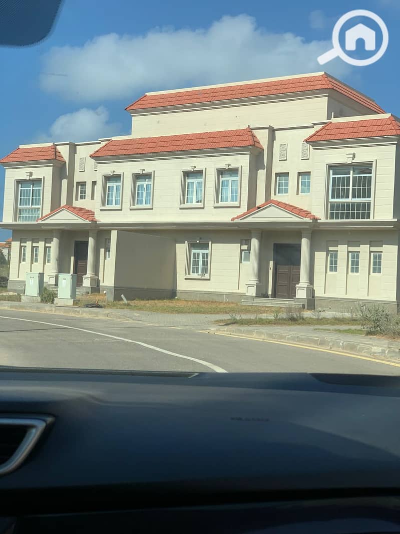 4 WhatsApp Image 2025-11-06 at 3.17. 27 PM (1). jpeg