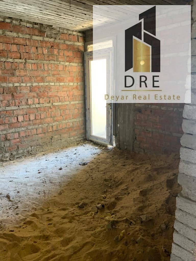 10 e0a41bb8-618c-4cb0-b53f-f4a2b8445f68. jpg