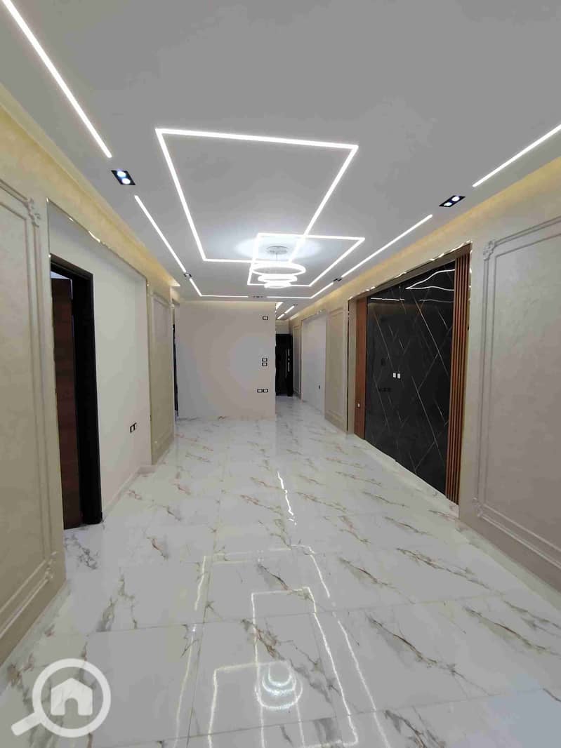 1000422304. jpg 1000422304. jpg