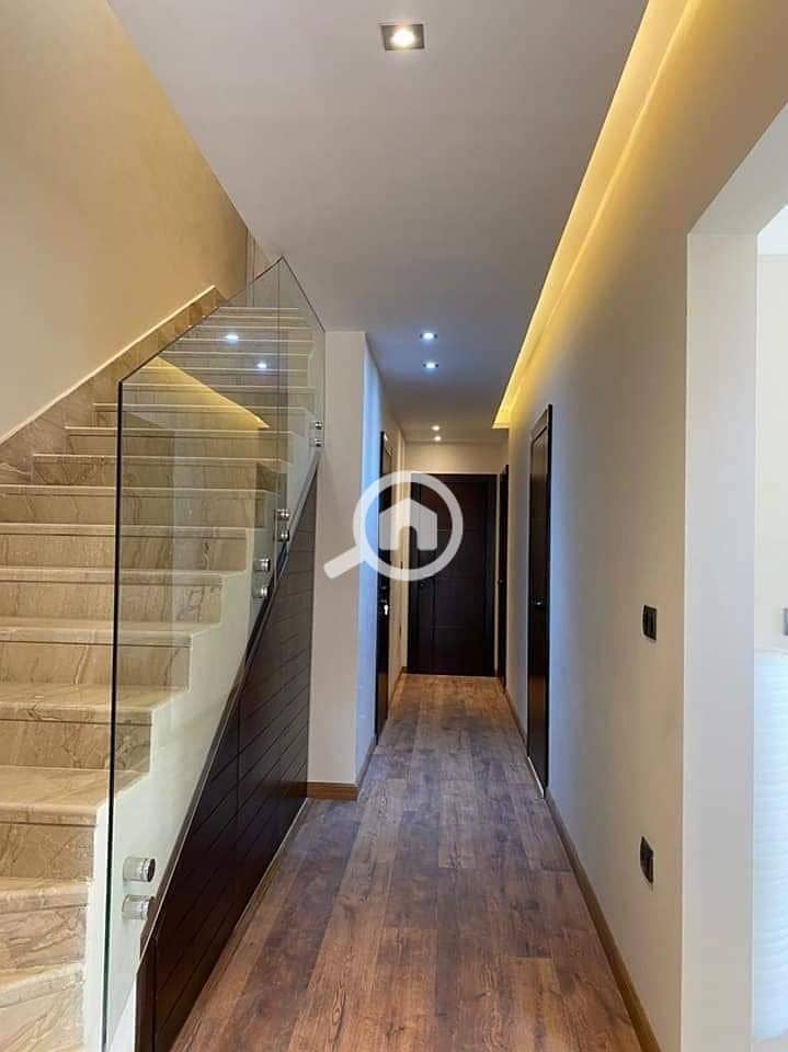 4 WhatsApp Image 2025-11-06 at 11.32. 31 AM (2). jpeg