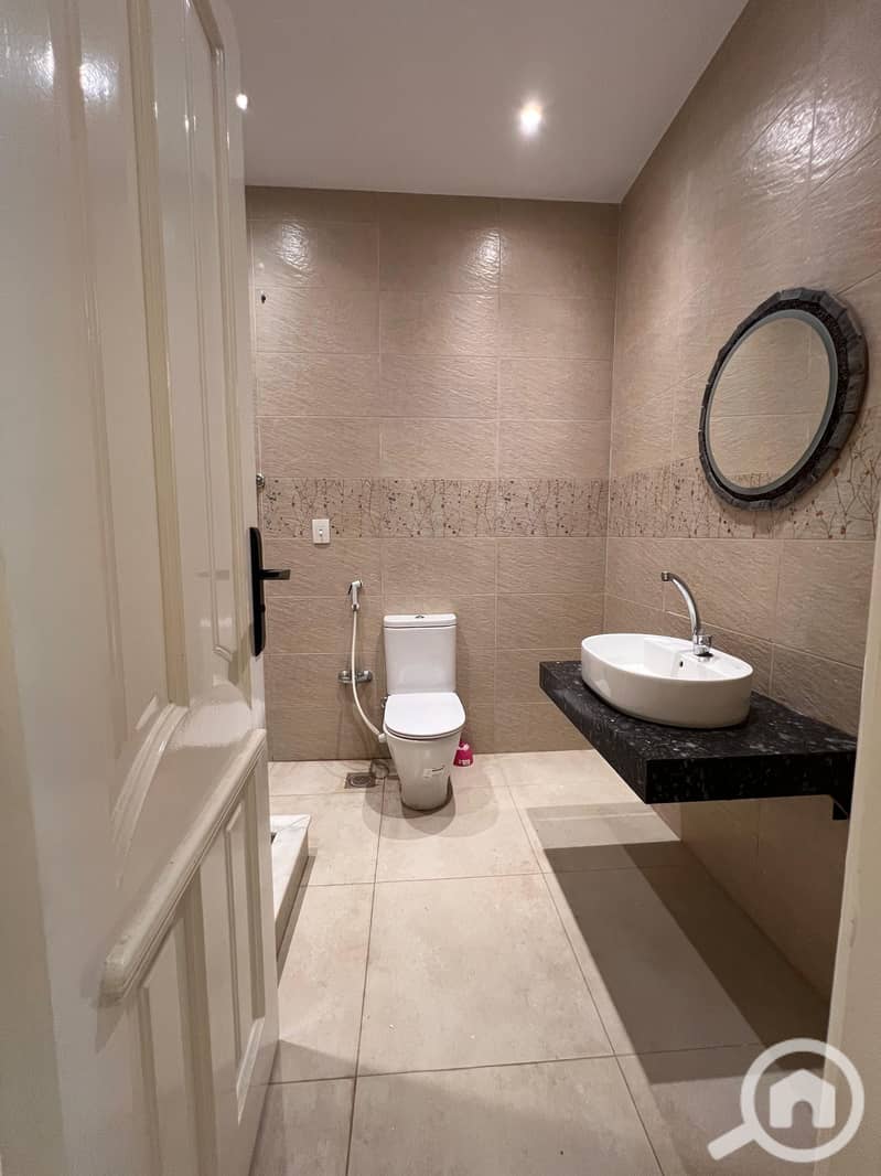 4 WhatsApp Image 2025-11-06 at 3.07. 31 PM. jpeg