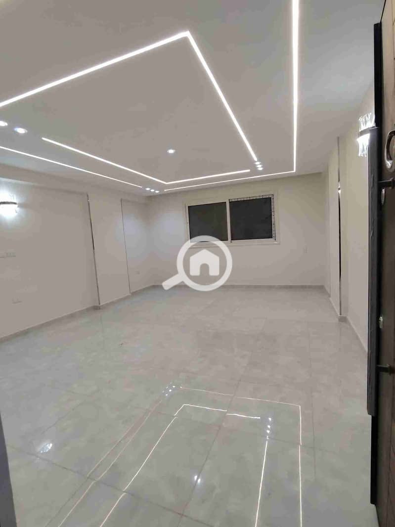 1000426918. jpg 1000426918. jpg