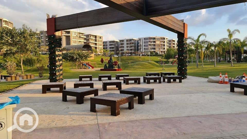 9 419741059_308380905556542_7306761858389157132_n. jpg