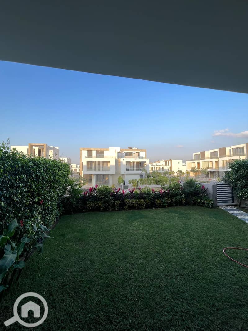 4 WhatsApp Image 2025-10-26 at 11.20. 47. jpeg