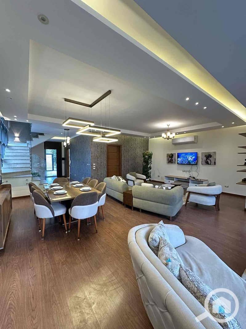 f7f1333d-6558-4858-8546-bbd99add2c05. jpg f7f1333d-6558-4858-8546-bbd99add2c05. jpg