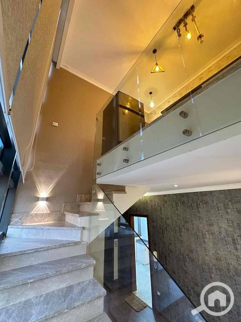 11 5ecf89d5-2982-459a-984d-69e6f2d9a1a9. jpg