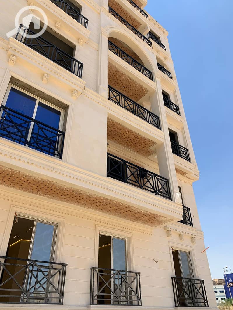 3 653740b6-bff9-40c5-902b-94e192418a83. jpg