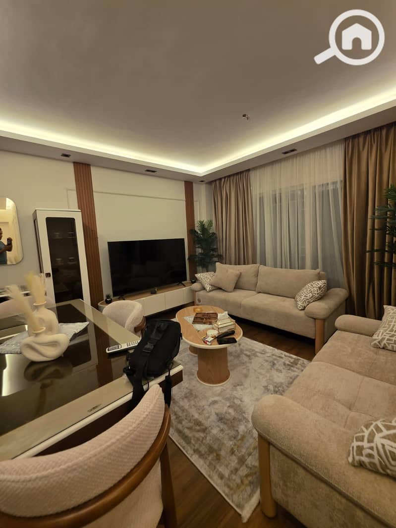 2 3d9ea4dc-4a6e-4ffd-aba9-7fd6c4eb6c12. jpeg