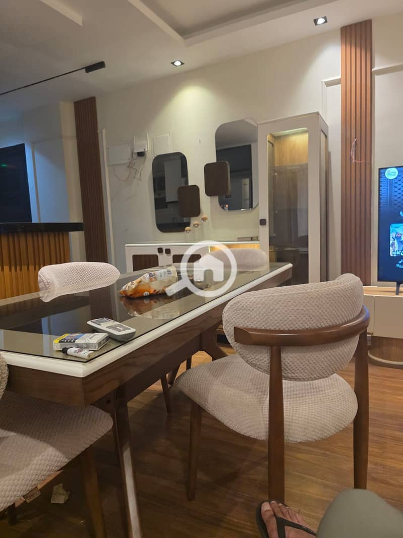 6 b4e3cba4-79dd-4366-a11a-ad3e8cff7d29. jpeg